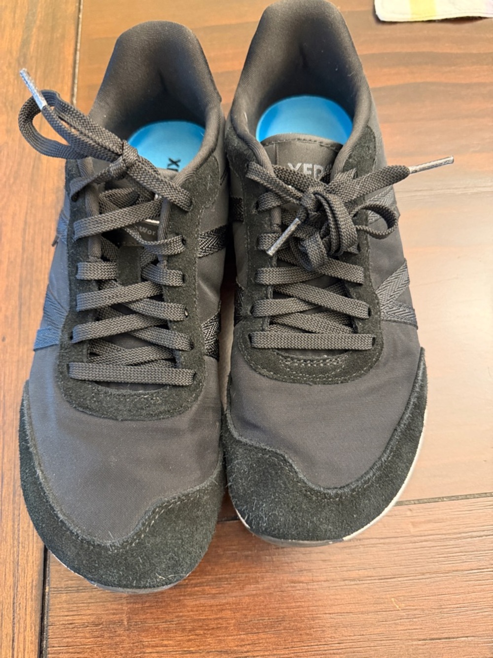 Women’s Xero Wynn shoes size 8